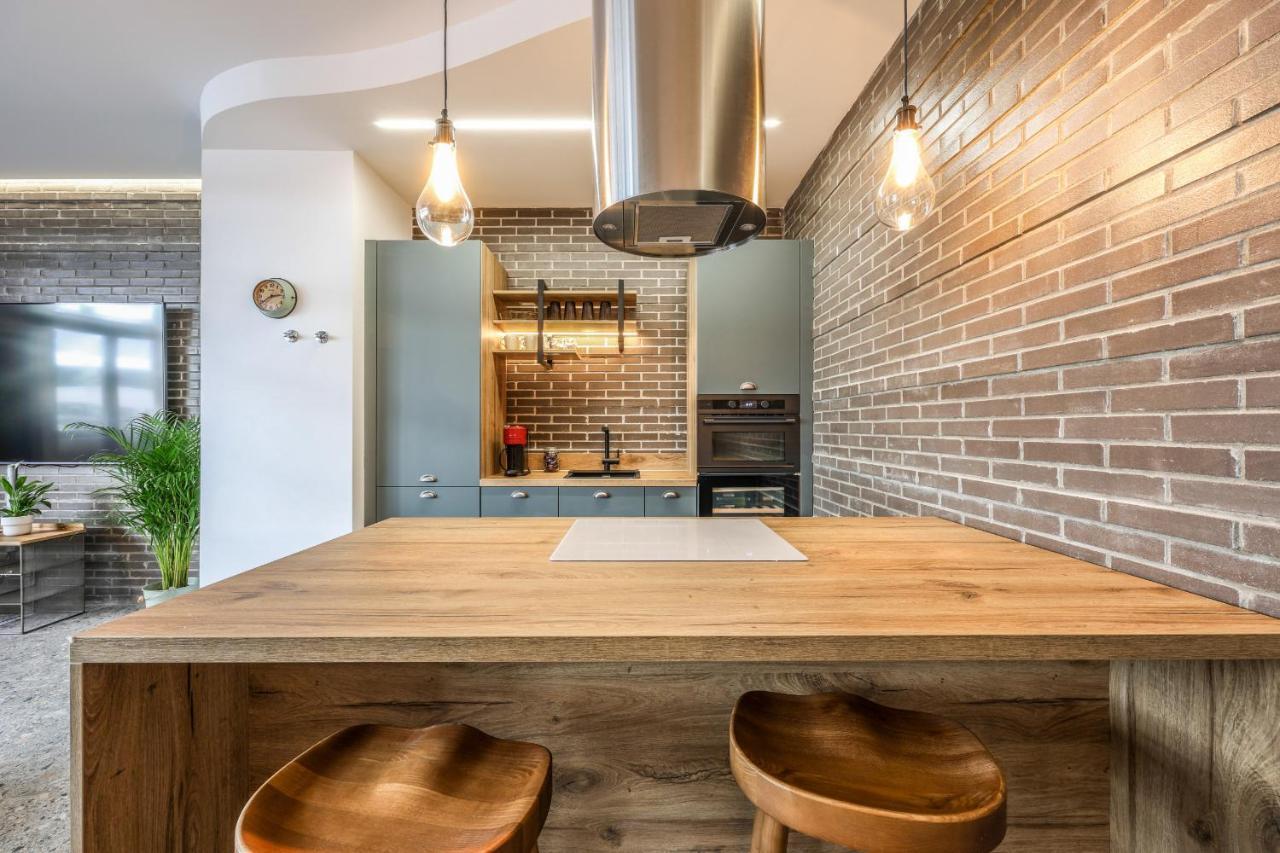 Loft Reformado Industrial Apartment Madrid Bagian luar foto